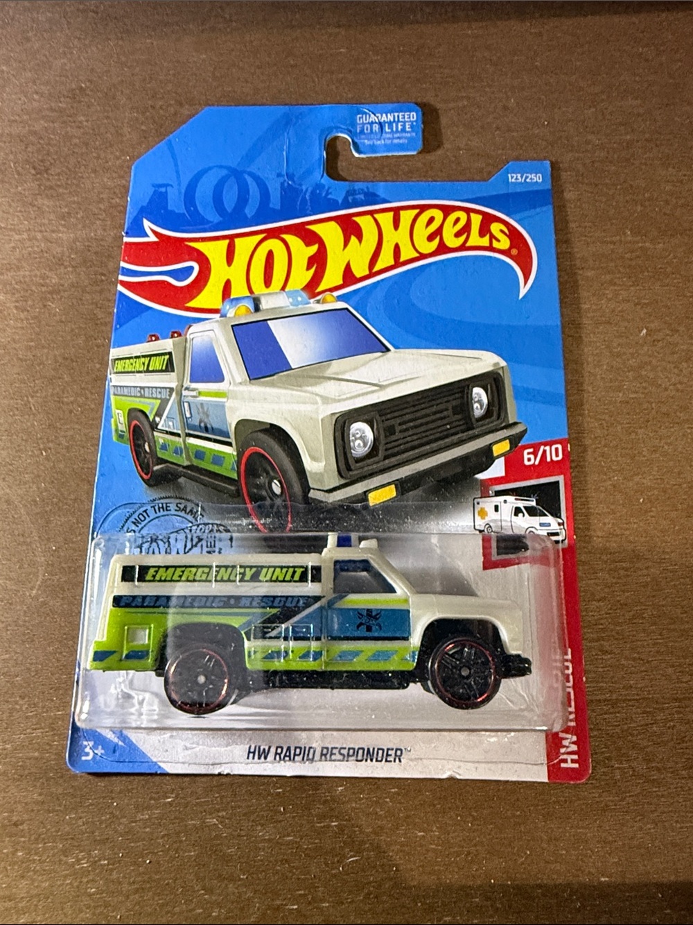 Mattel Hot Wheels HW Rapid Responder Emergency Unit Truck - White, Green & Blue